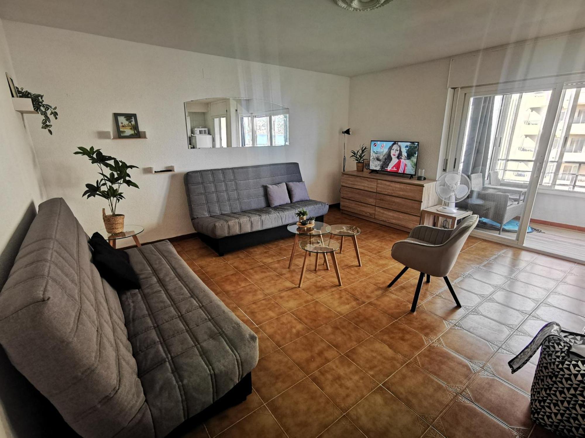 Spacieux Appartement Rose Front Mer Et Piscine Roses Buitenkant foto